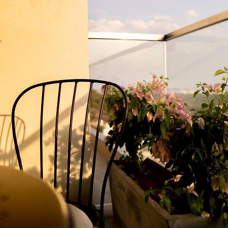 Bridge Serviced Apartment in Banjara Hills Hyderabad Bagian luar foto