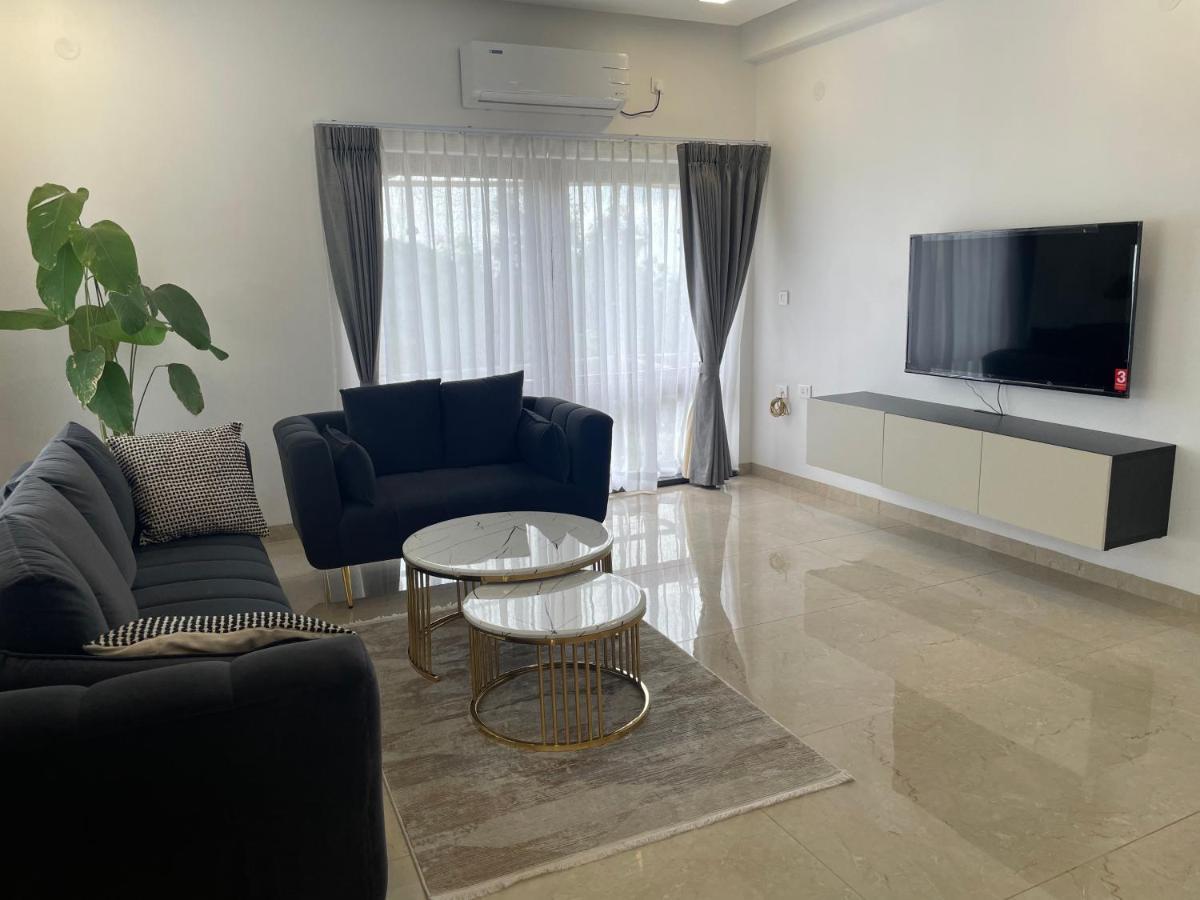 Bridge Serviced Apartment in Banjara Hills Hyderabad Bagian luar foto