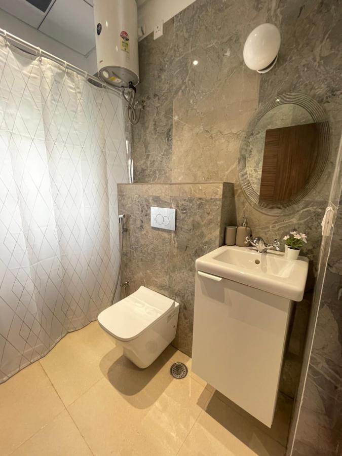Bridge Serviced Apartment in Banjara Hills Hyderabad Bagian luar foto