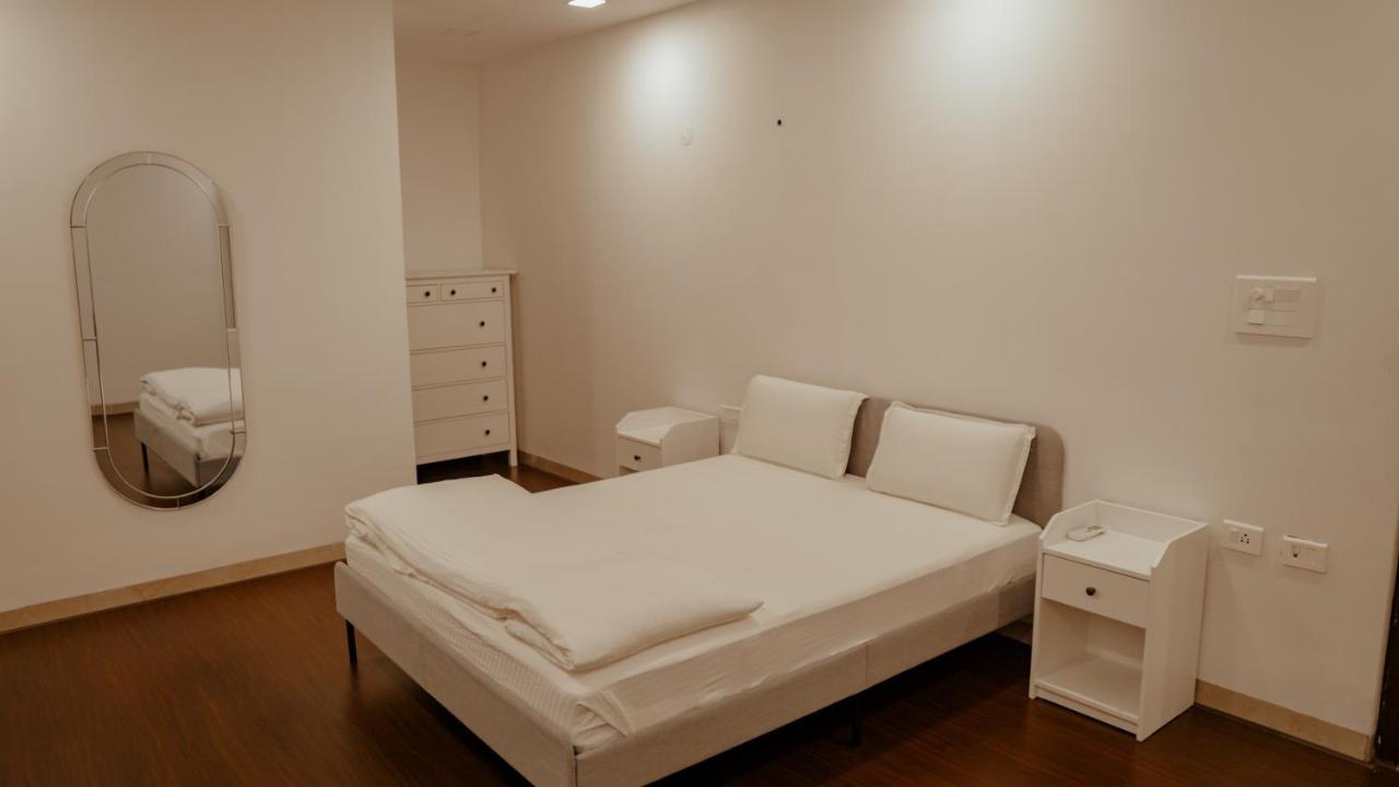 Bridge Serviced Apartment in Banjara Hills Hyderabad Bagian luar foto